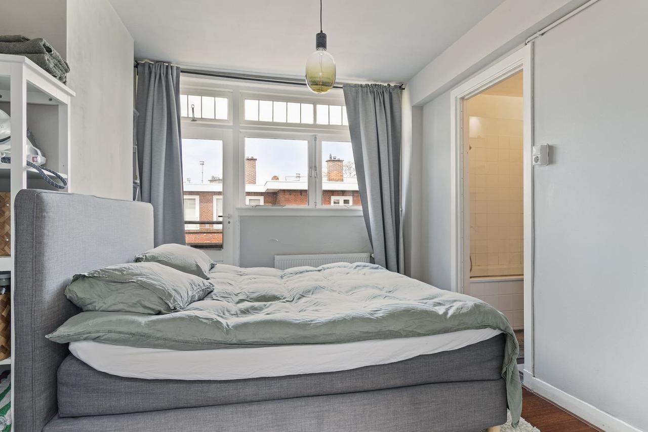 Gemeubileerd 2-kamerappartement met balkon - Afbeelding 15