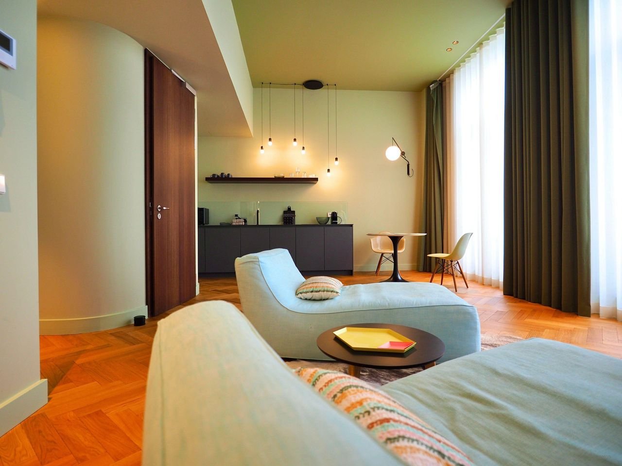 70 m² appartement met 1 slaapkamer - Afbeelding 1