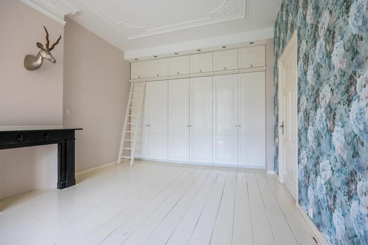 Herenhuis van 210 m2 met tuin en 5 slaapkamers - Afbeelding 35