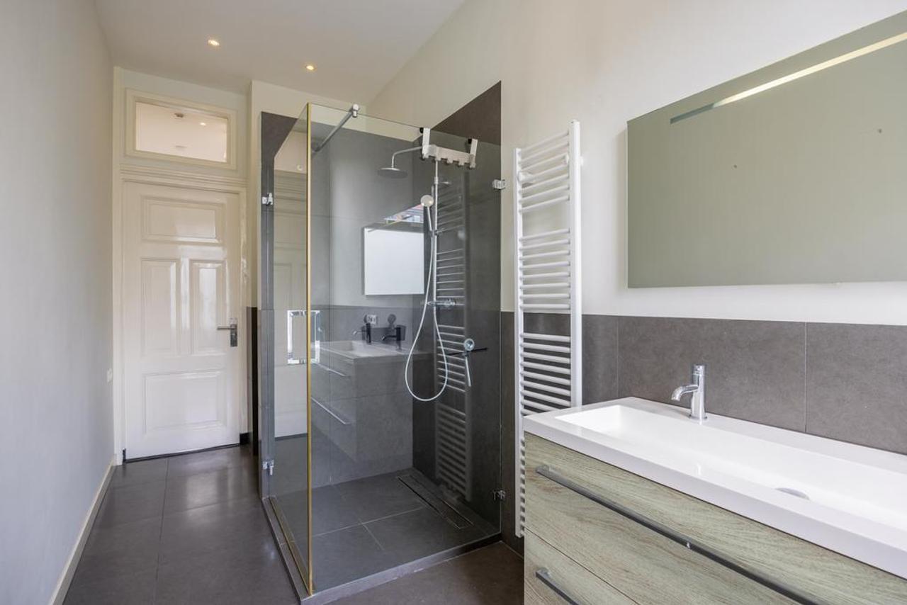 Herenhuis van 210 m2 met tuin en 5 slaapkamers - Afbeelding 40