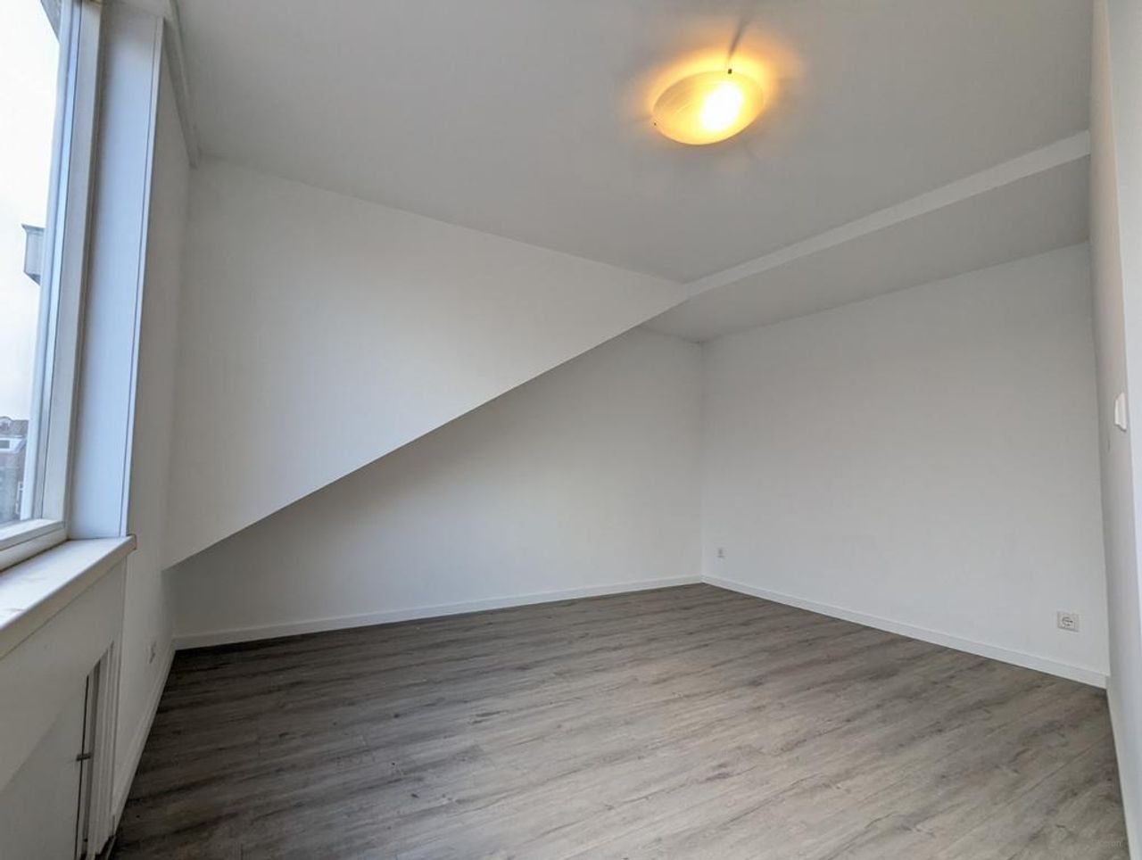Gerenoveerde bovenwoning bij Julianapark - Afbeelding 2