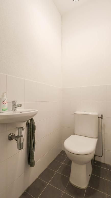 Licht 3-kamerappartement met 33m² terras in Leiden - Afbeelding 12