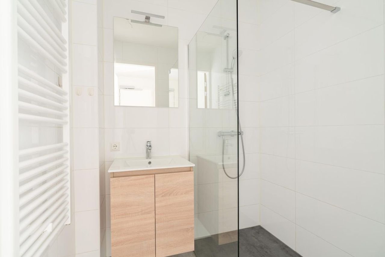 Licht appartement met vrij uitzicht in Sloterdijk - Afbeelding 15