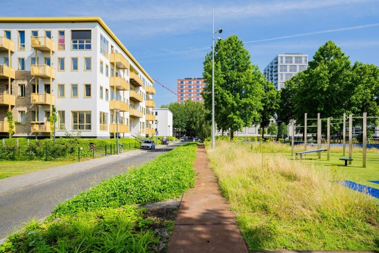 Licht appartement met vrij uitzicht in Sloterdijk - Afbeelding 19