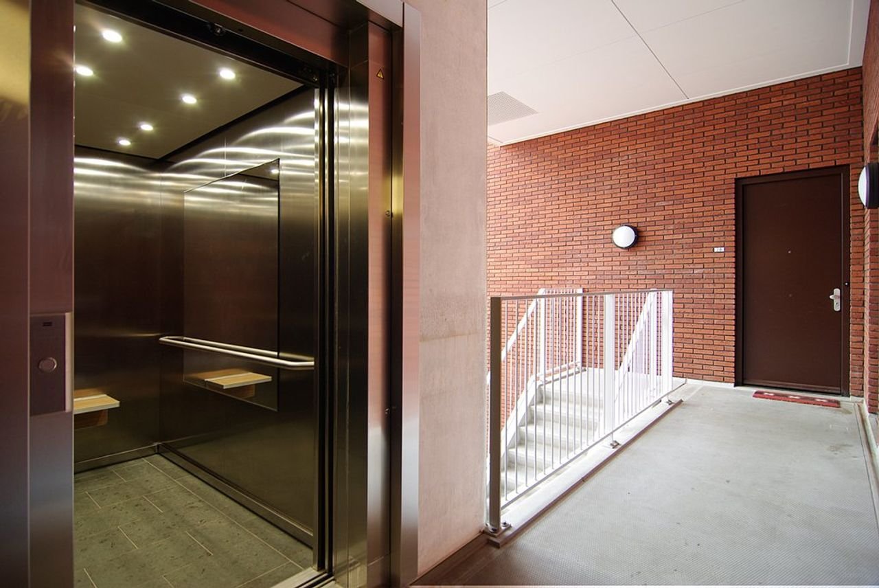 Topetage met lift in Czaar Peterbuurt - Afbeelding 22