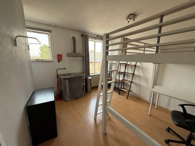 Studentenkamer met eigen keukenblok & terras - Afbeelding 3