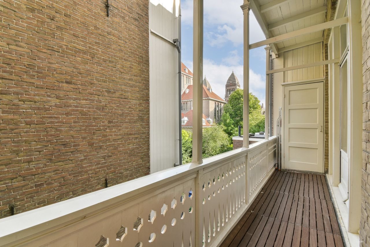 Tijdelijk appartement met twee balkons in Oud-Zuid - Afbeelding 4