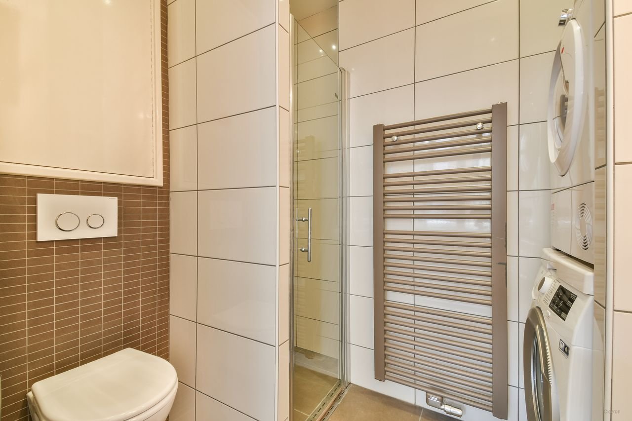 Tijdelijk appartement met twee balkons in Oud-Zuid - Afbeelding 24