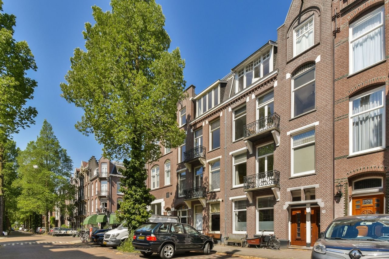 Tijdelijk appartement met twee balkons in Oud-Zuid - Afbeelding 1
