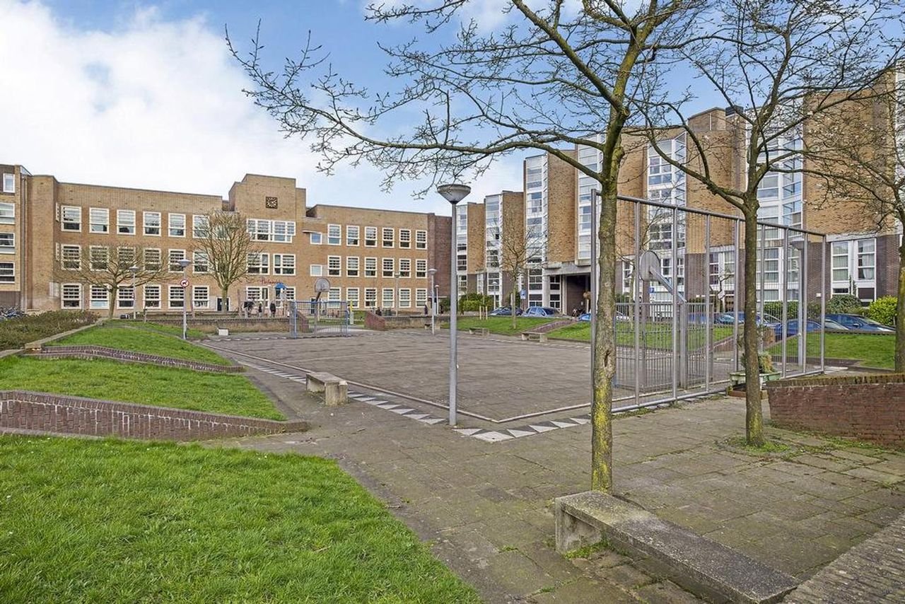 Modern wonen met tuin in de Rivierenbuurt - Afbeelding 2