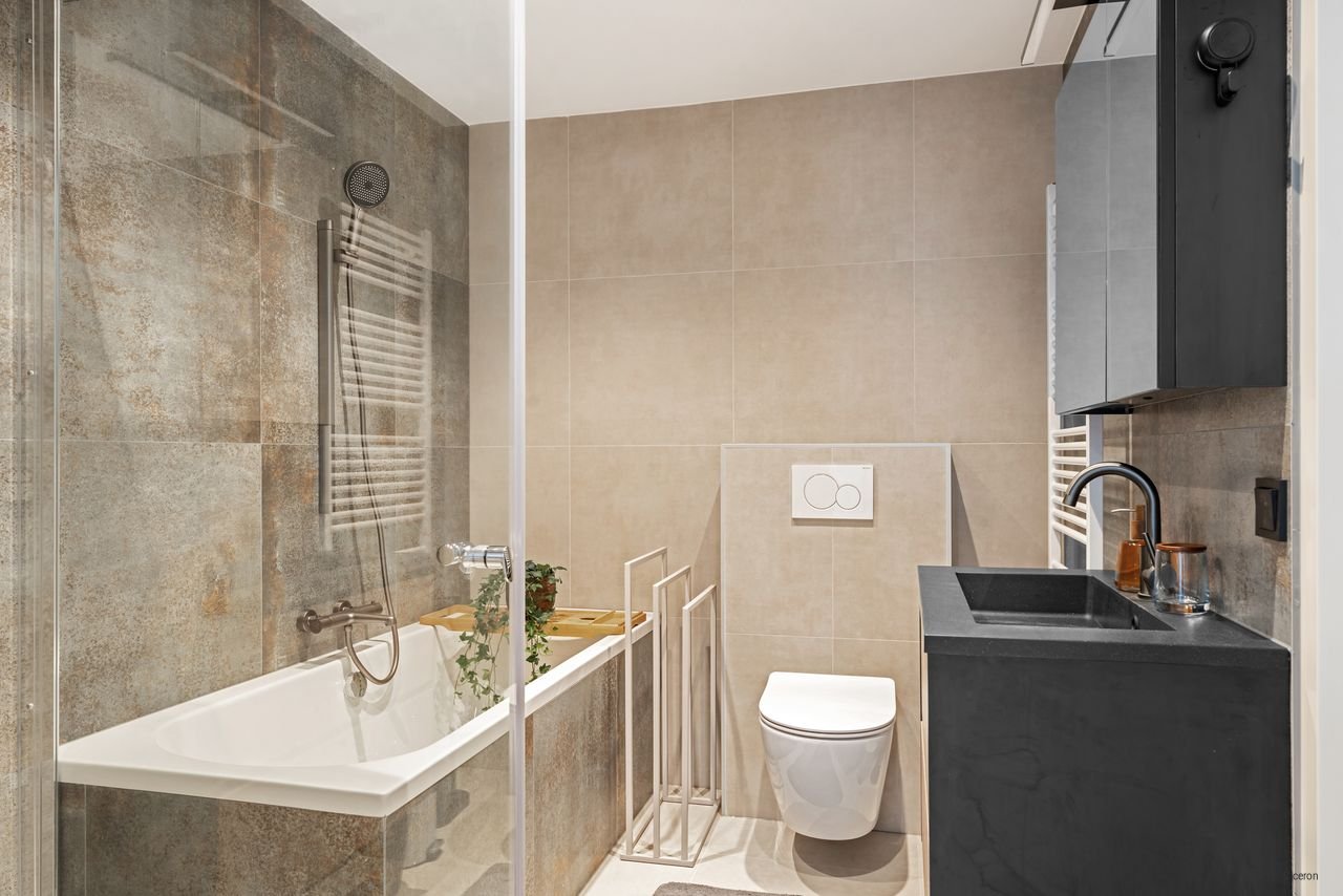 Gerenoveerd huis aan het water: Terbregge - Afbeelding 29