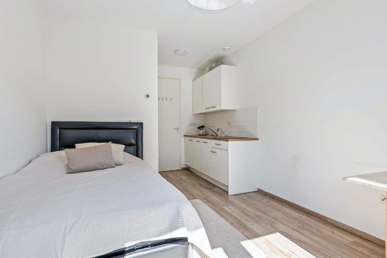 Gemeubileerde studio van 30 m² in Zeeburg - Afbeelding 2