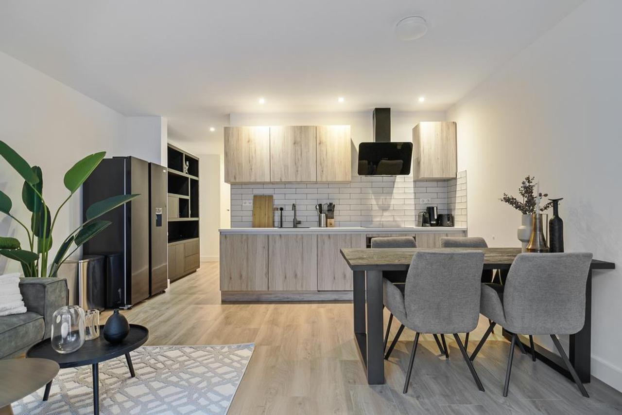Gemeubileerd 3-kamerappartement - Afbeelding 4