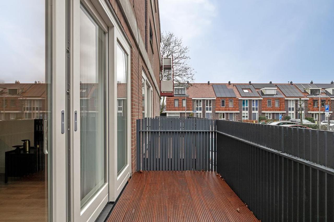 Gemeubileerd 3-kamerappartement - Afbeelding 13
