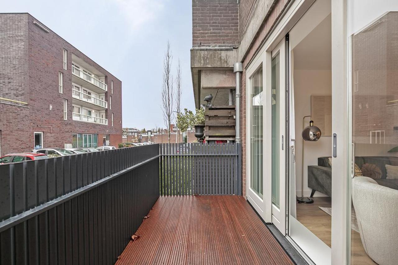 Gemeubileerd 3-kamerappartement - Afbeelding 14