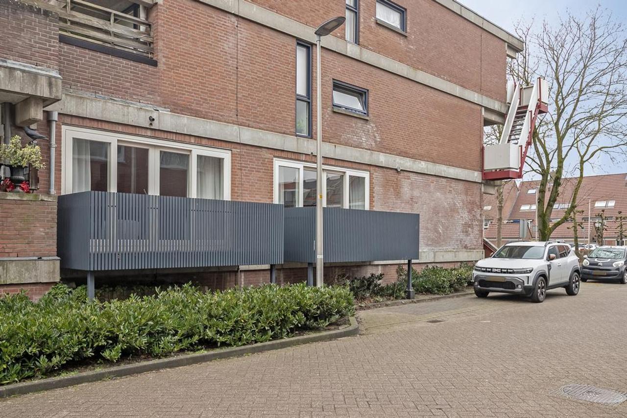 Gemeubileerd 3-kamerappartement - Afbeelding 17