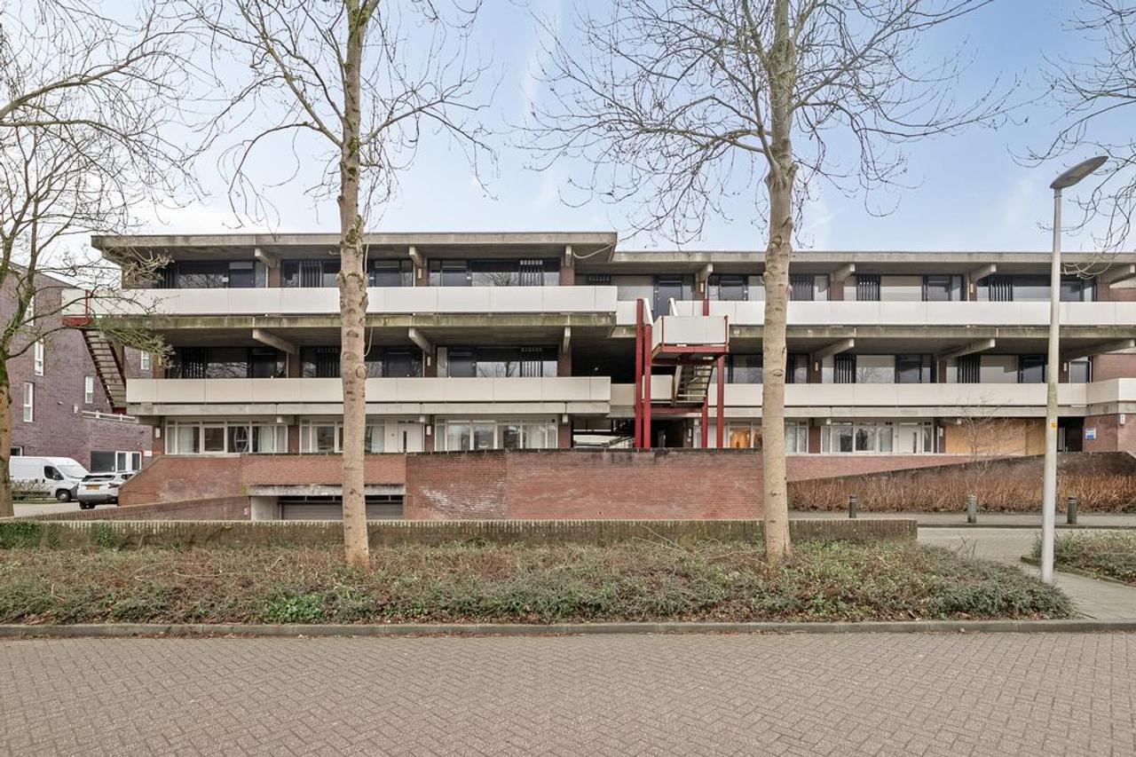 Gemeubileerd 3-kamerappartement - Afbeelding 21