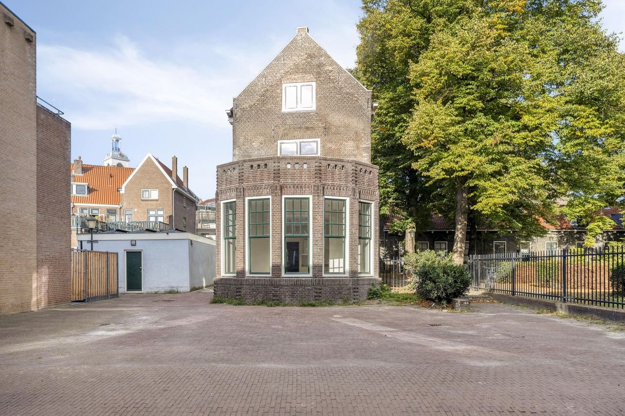 Sustainable living in a historic orphanage - Image 2