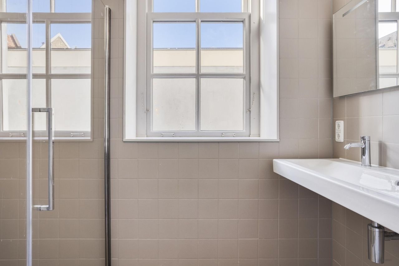 Sustainable living in a historic orphanage - Image 18