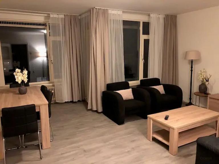 3-Bedroom Apartment in Delfzijl Center - Image 2