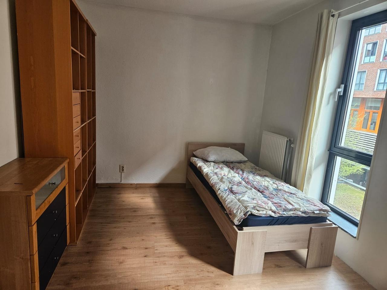 Studentenkamer met tuin bij Amsterdamse Poort - Afbeelding 2