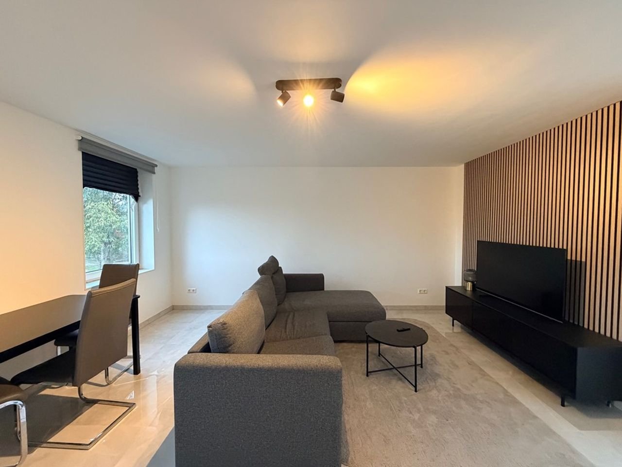 Gemeubileerd 2-kamerappartement met airco - Afbeelding 3