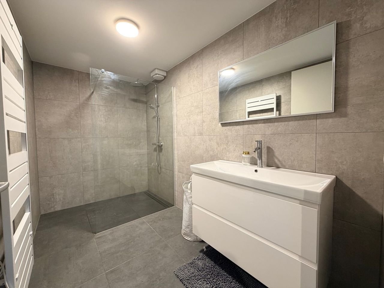 Gemeubileerd 2-kamerappartement met airco - Afbeelding 9