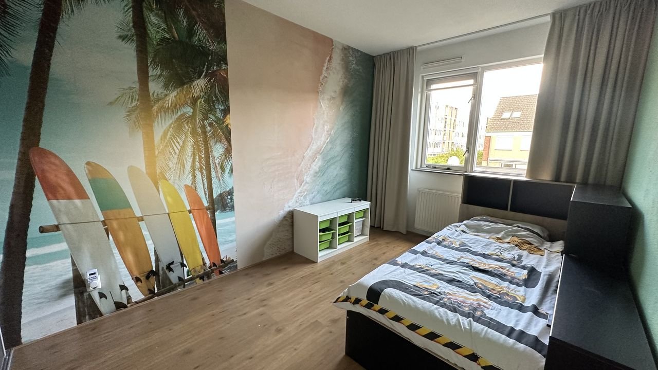 Ruime gezinswoning met tuin in Schiebroek - Afbeelding 8