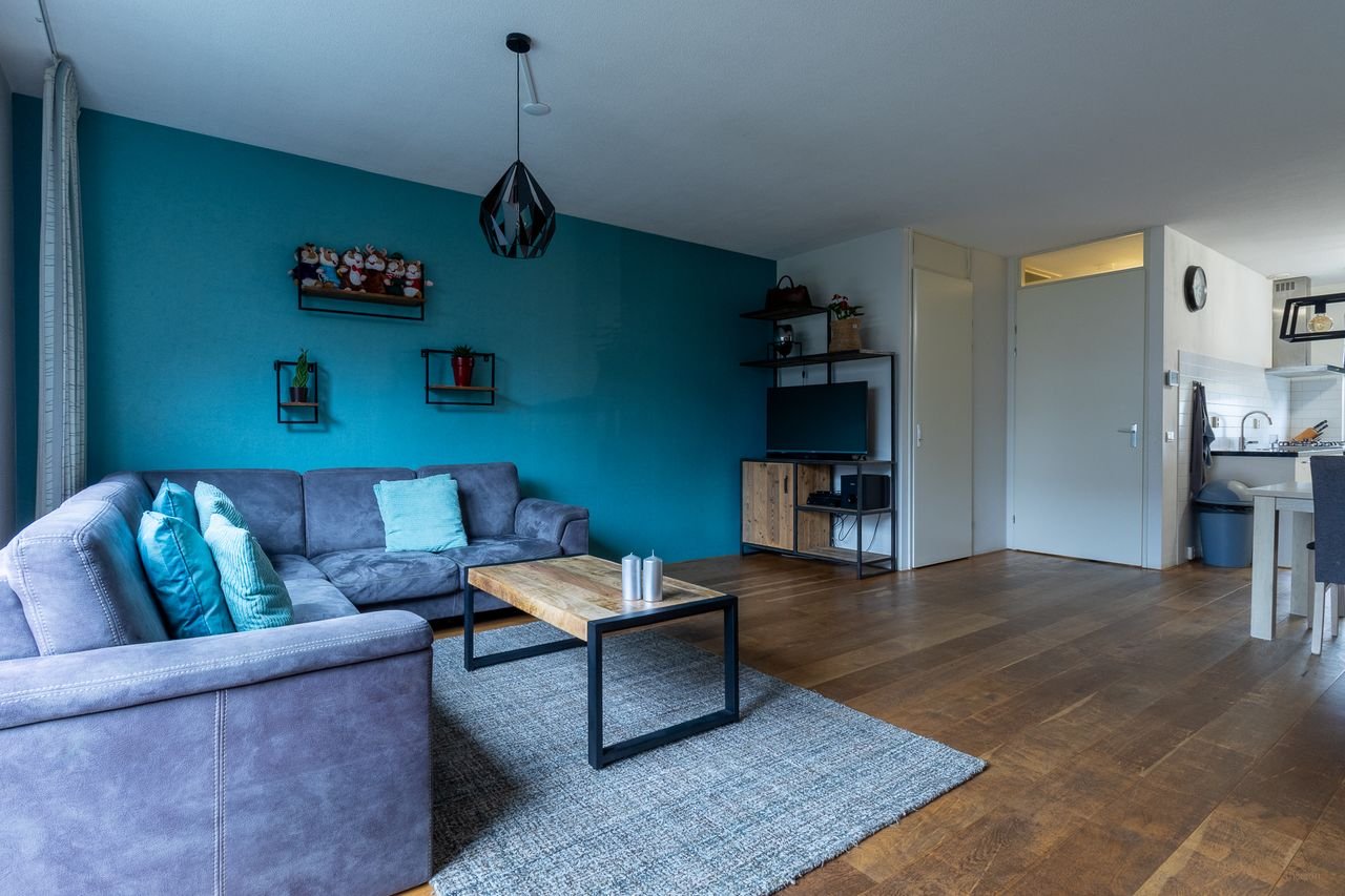 Ruime gezinswoning met tuin in Schiebroek - Afbeelding 1