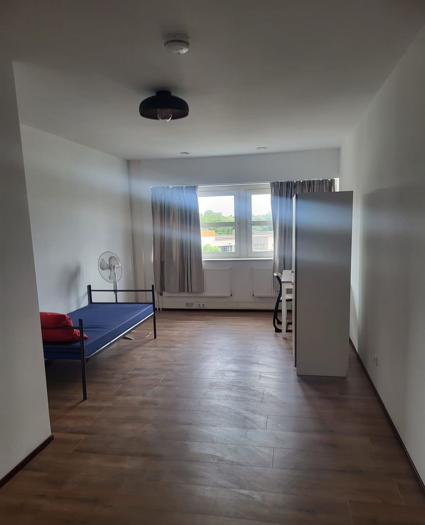 Amsterdam: Studentenkamer met eigen bad - Afbeelding 2