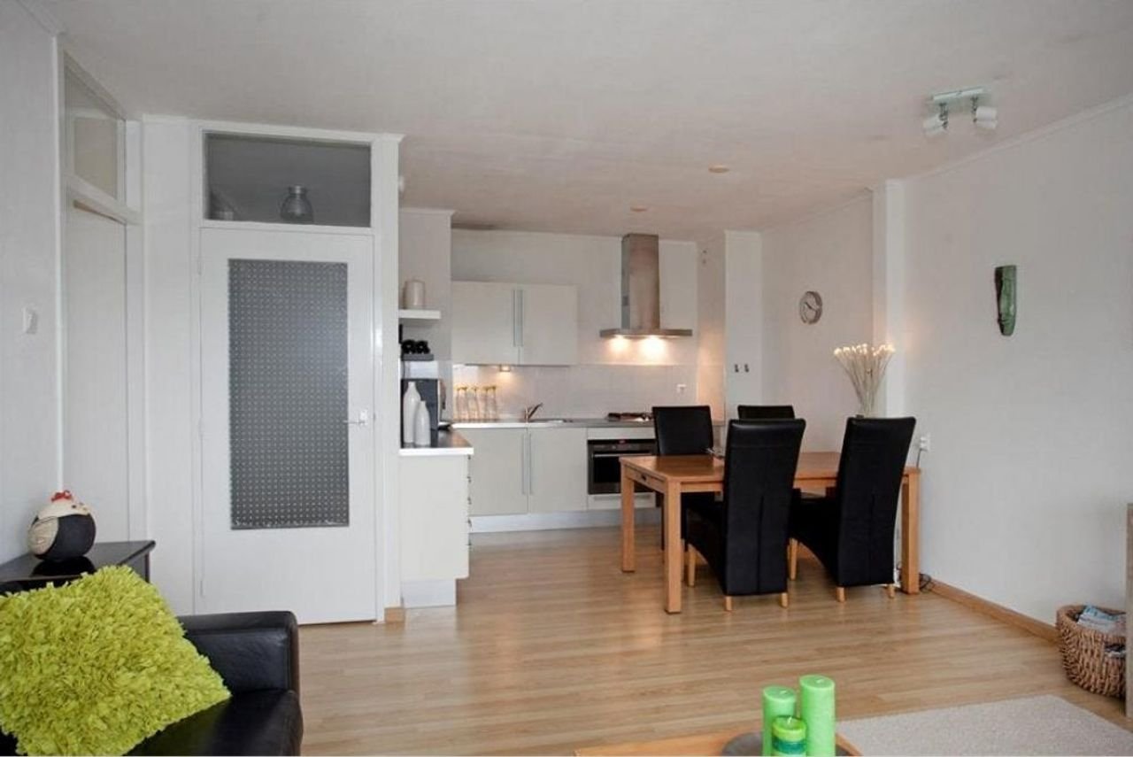 Stylish apartment with panoramic views - Image 2