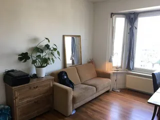 Licht appartement met erker in Bezuidenhout