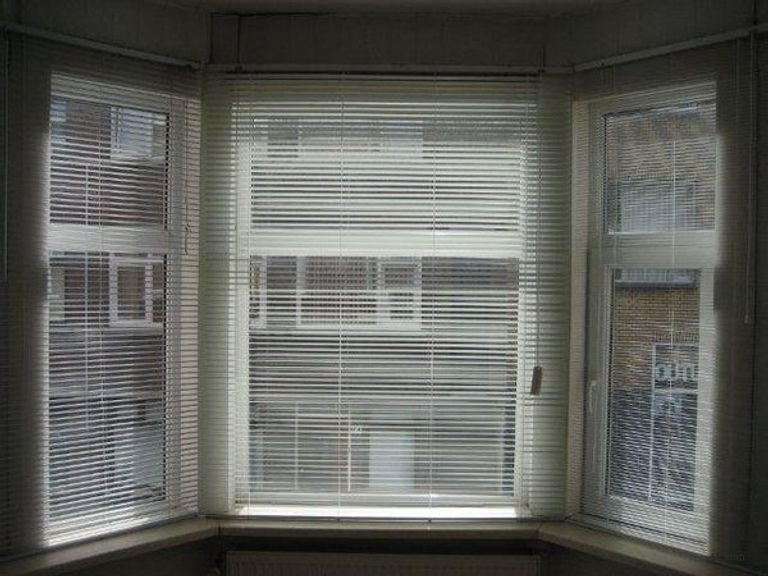 Studio with private kitchen near Laan van NOI - Image 11