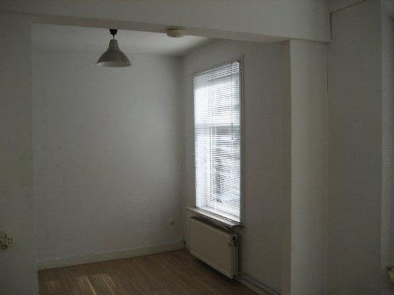 Studio with private kitchen near Laan van NOI - Image 8