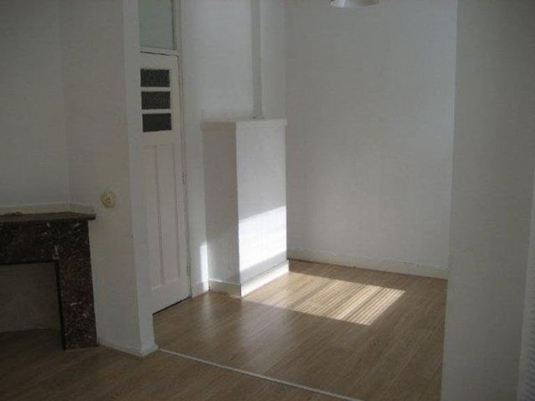 Studio with private kitchen near Laan van NOI - Image 7