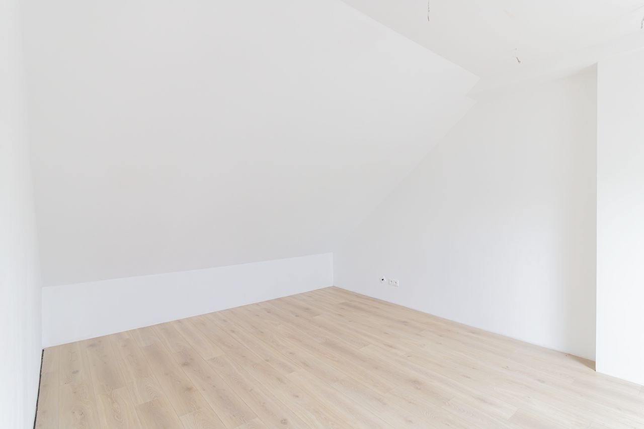 Spacious family home with deep garden in Uithoorn - Image 16