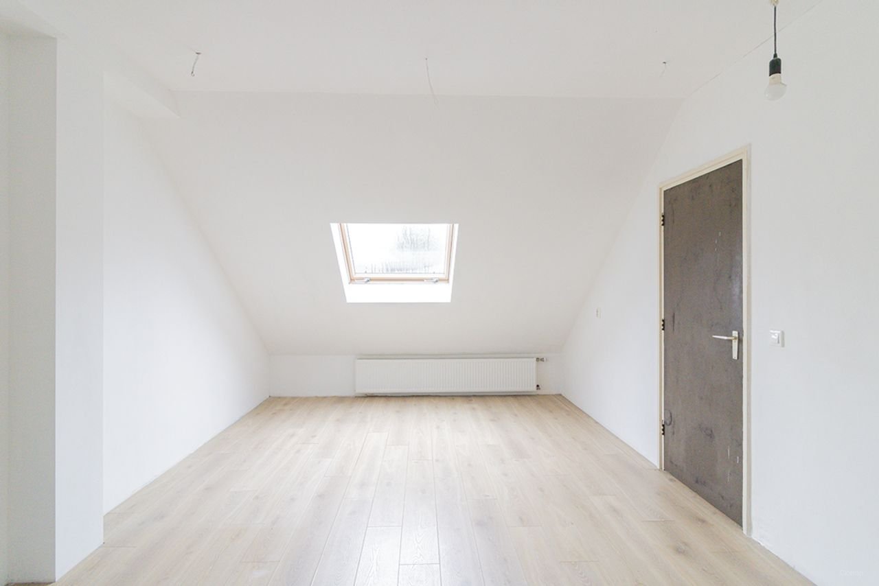 Spacious family home with deep garden in Uithoorn - Image 17