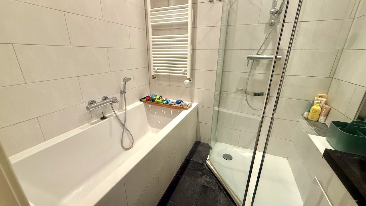Benedenhuis met tuin aan de Vondelstraat - Afbeelding 20