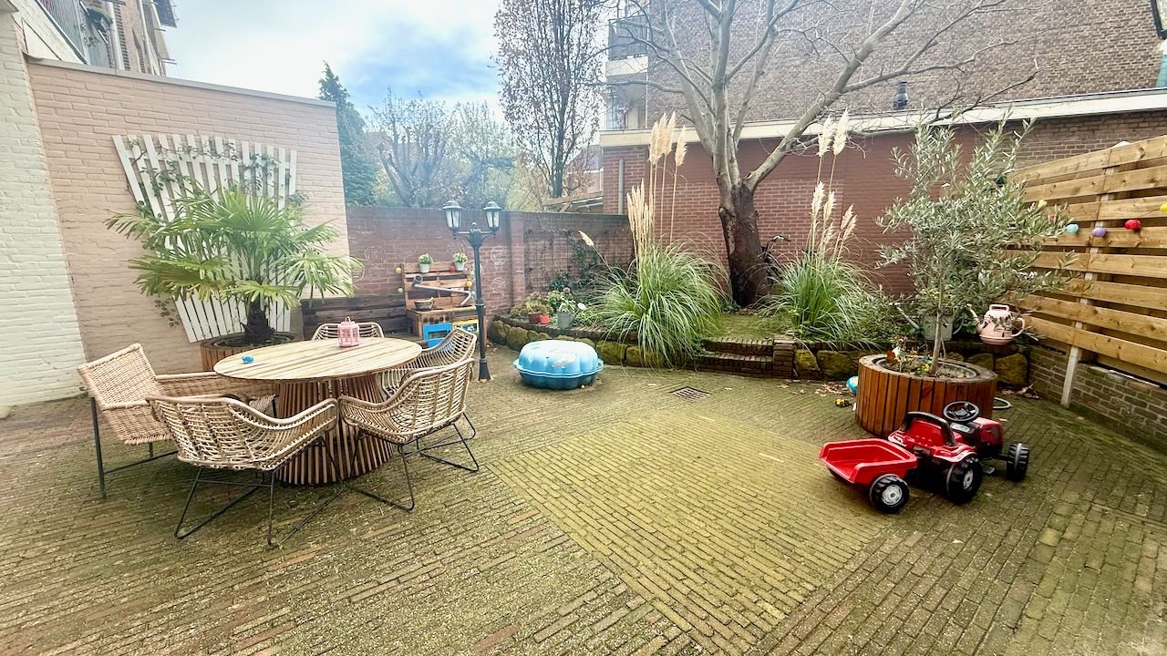 Benedenhuis met tuin aan de Vondelstraat - Afbeelding 24