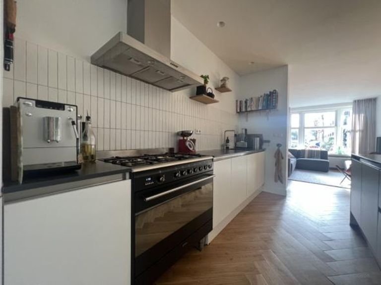 Familiehuis van 130m² met tuin in Oud-Zuid - Afbeelding 2