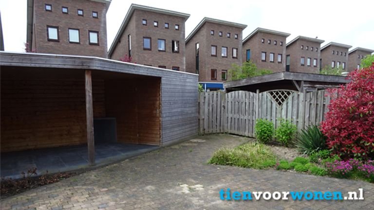 Spacious home with south-facing garden in De Landerijen - Image 18
