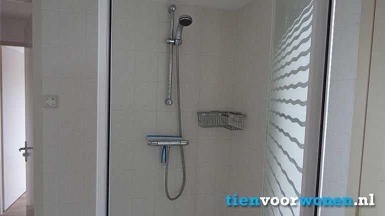 Spacious home with south-facing garden in De Landerijen - Image 15