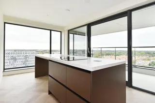 Luxury apartment with skyline view in Binckhorst
