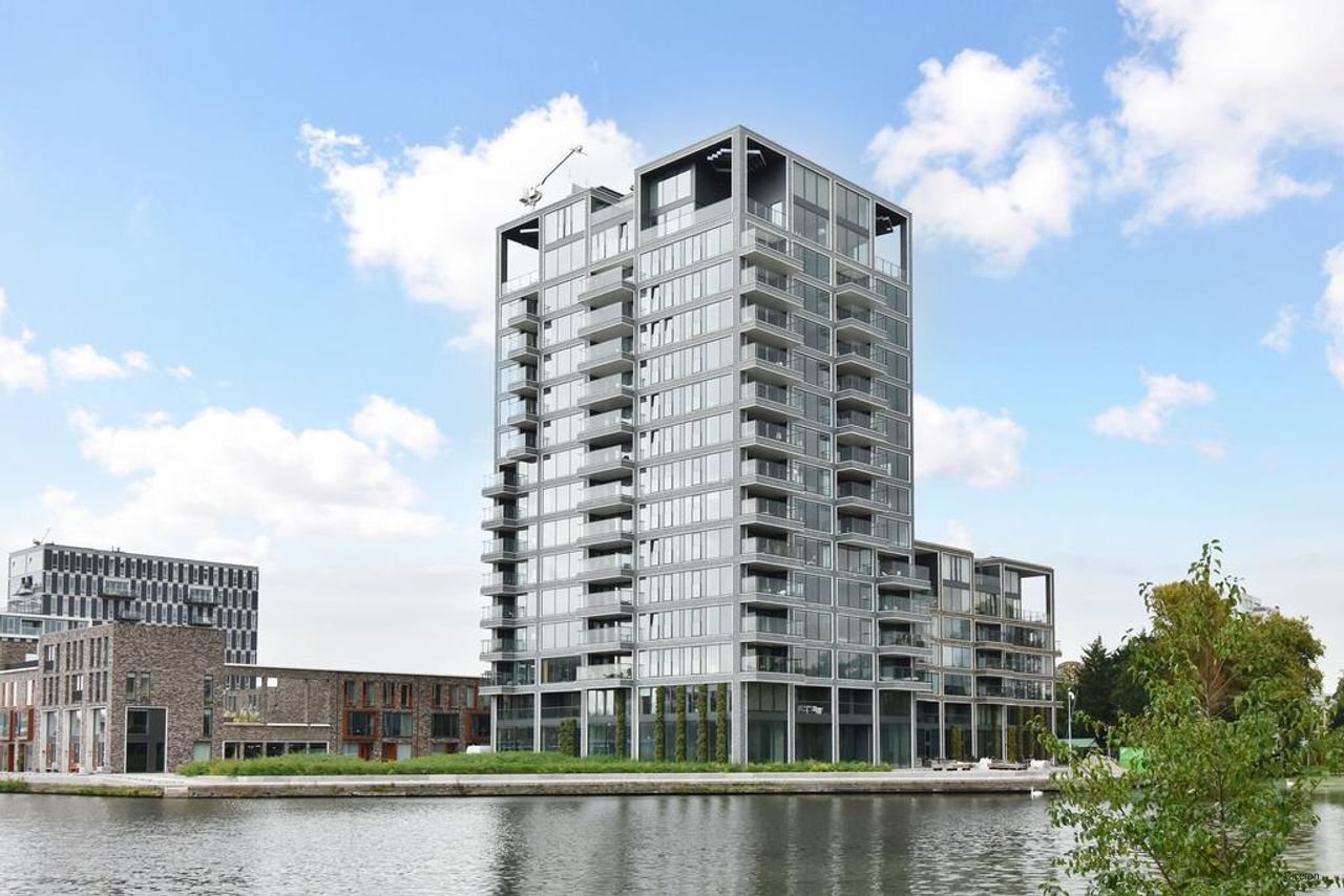 Luxury apartment with skyline view in Binckhorst - Image 2