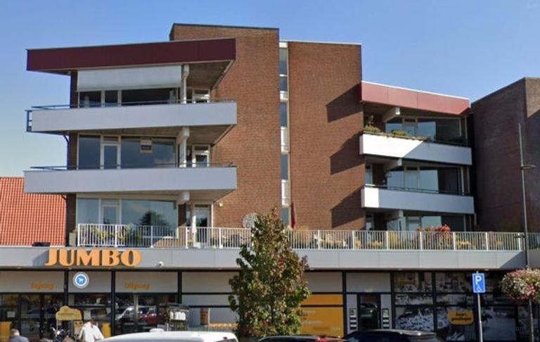 Spacious apartment with terrace in Nuth - Image 1