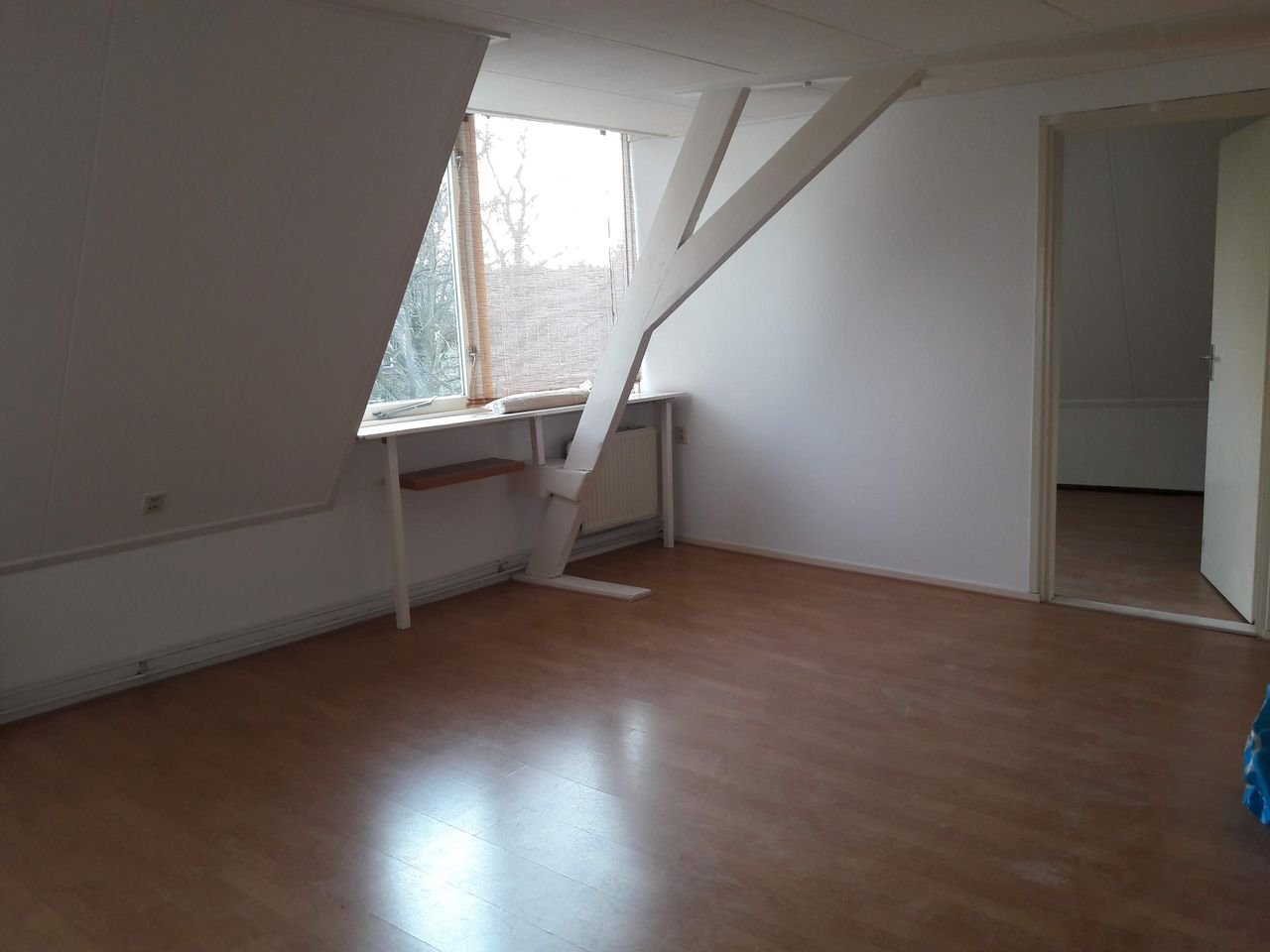 Licht 2-kamer appartement met Domzicht - Afbeelding 2