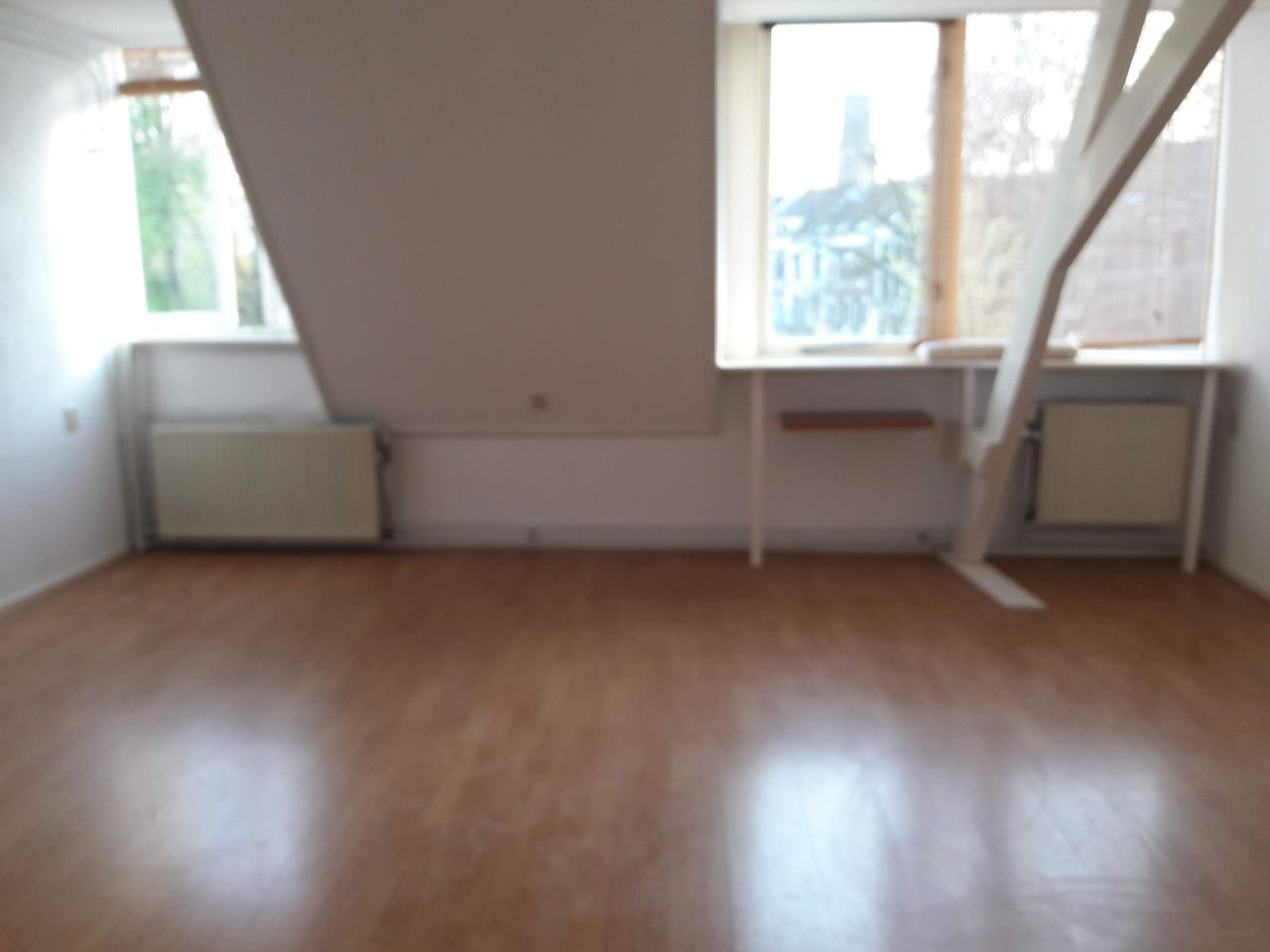 Licht 2-kamer appartement met Domzicht - Afbeelding 1