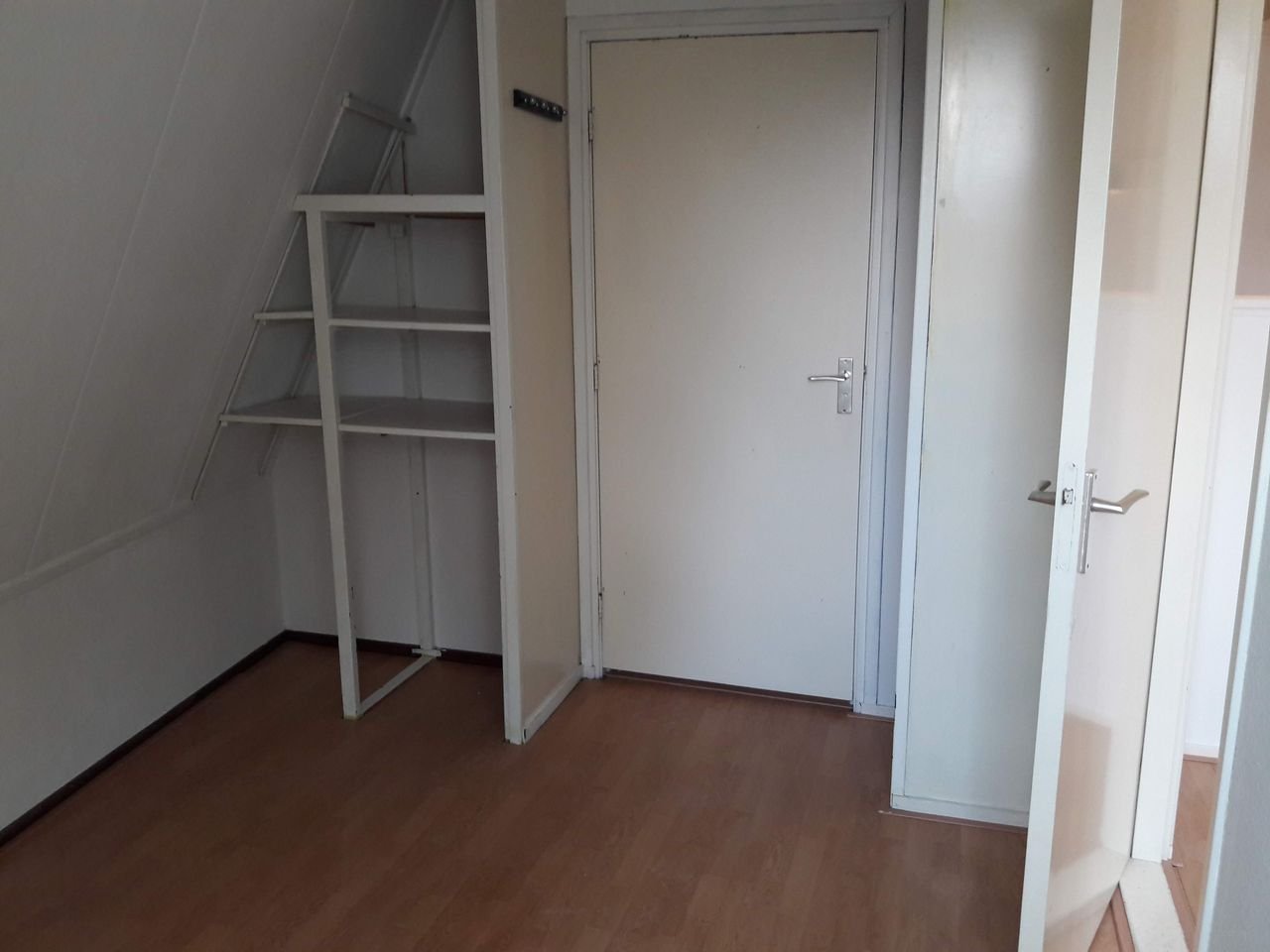 Licht 2-kamer appartement met Domzicht - Afbeelding 7