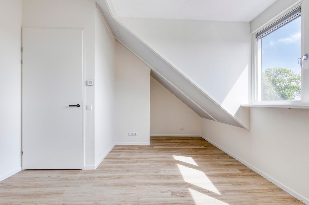 Energy-efficient living: 132m² in Sint-Maartensdijk - Image 21