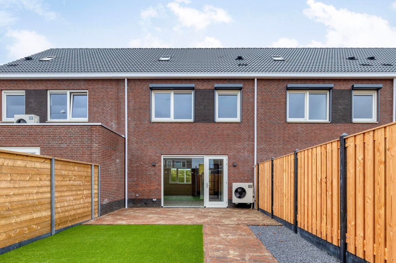 Energy-efficient living: 132m² in Sint-Maartensdijk - Image 26